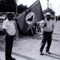 Una huelga de Trabajadores Agrícolas Unidos. / A United Farm Workers strike.